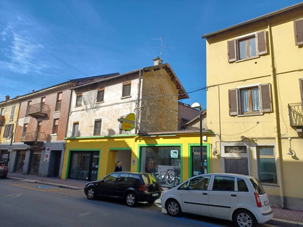 Casa indipendente a Omegna in Via Fratelli di Dio - Foto 2