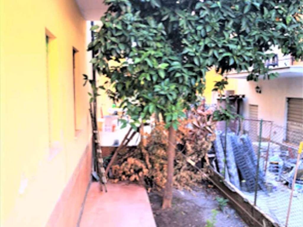 Casa indipendente a Crucoli in via montale - Foto 3