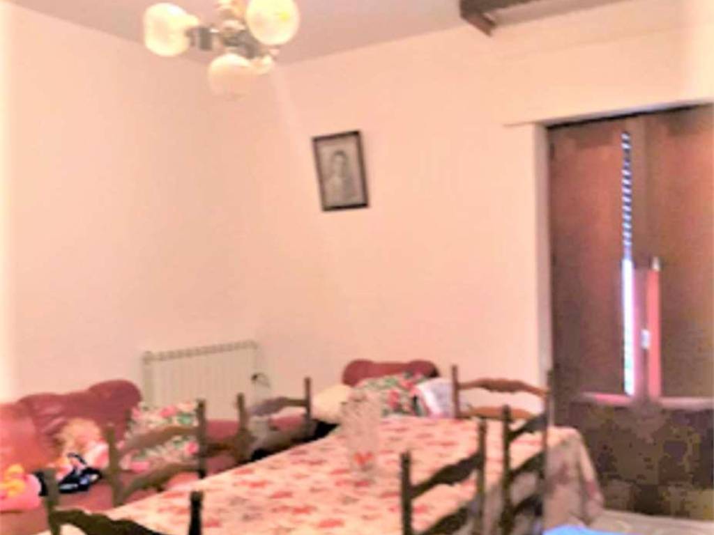 Casa indipendente a Crucoli in via montale - Foto 4