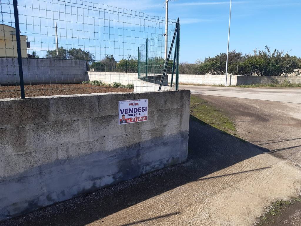 Terreno a Tuglie in Via Fratelli Cervi - Foto 2