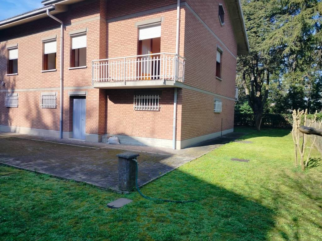 Villa a Reggio emilia in Viale Corrado Alvaro - Foto 2