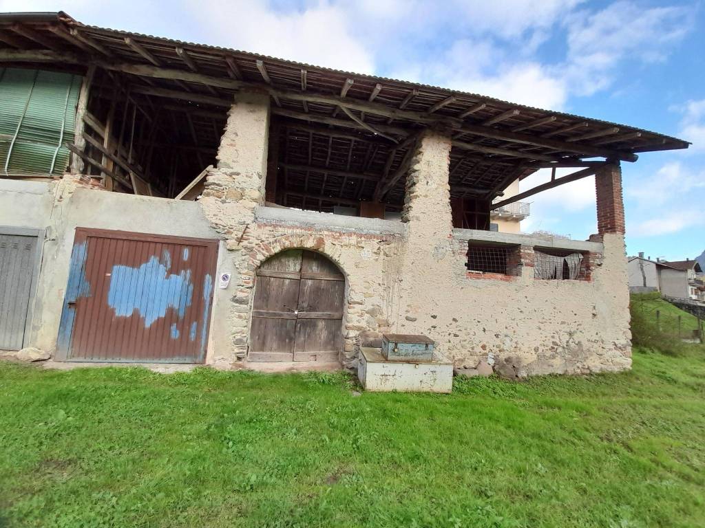 Rustico / casale a Borgosesia in Via per Plello, 33 - Foto 3