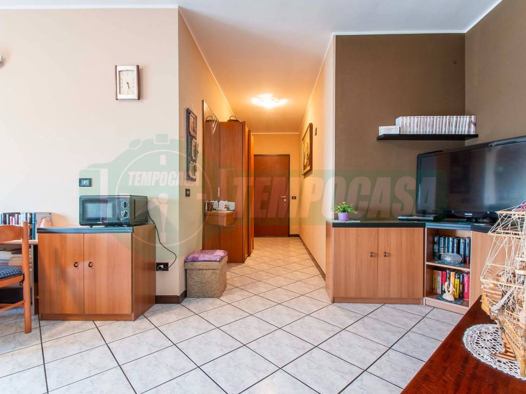 Appartamento a Gorla minore in Via Roma - Foto 3