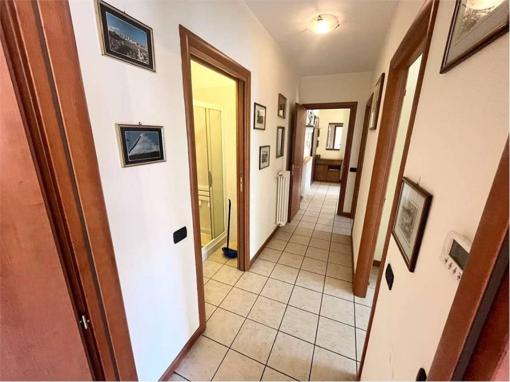 Appartamento a La valletta brianza in via statale - Foto 3