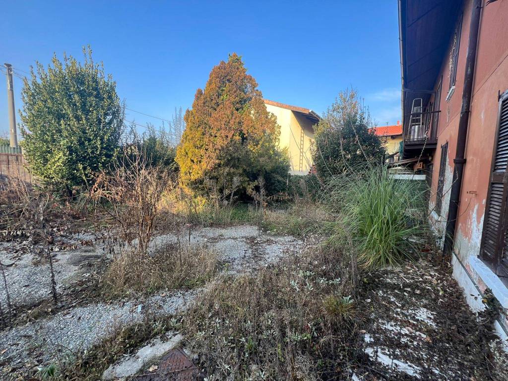 Casa indipendente a Jerago con orago in Via Giuseppe Garibaldi, 5 - Foto 3