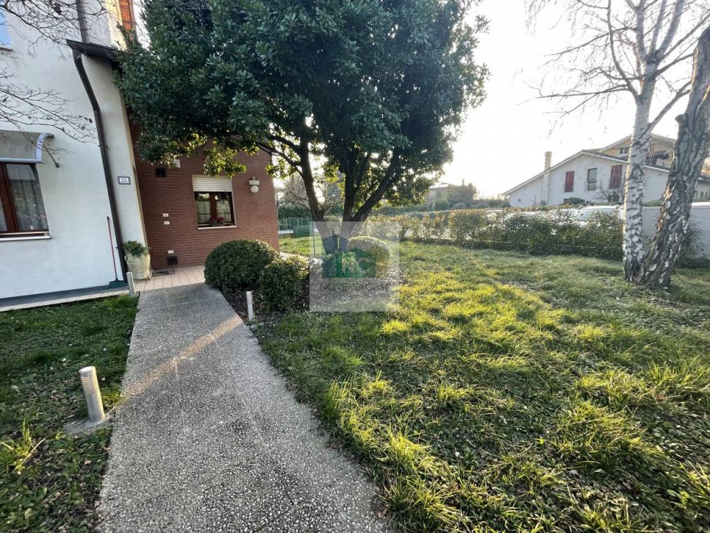 Appartamento a Noventa padovana in Via Michelangelo Buonarroti 1 - Foto 2