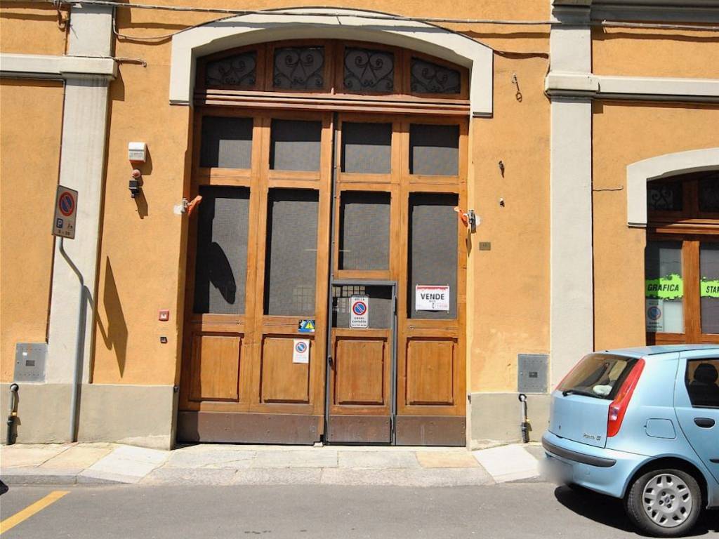 Box / garage a Biella in Via Eugenio Bona, 9 - Foto 2