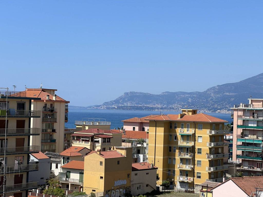 Appartamento a Ventimiglia in Via Roma, 78 - Foto 2