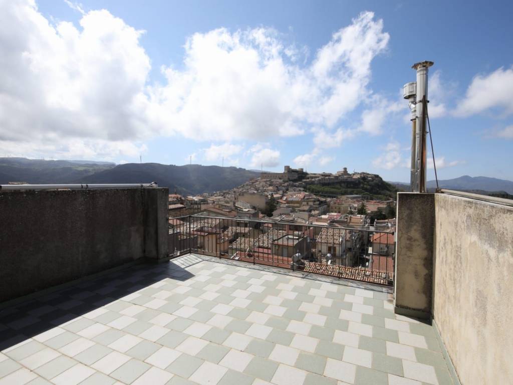 Casa indipendente a Montalbano elicona in Via Libertà, 102 - Foto 2