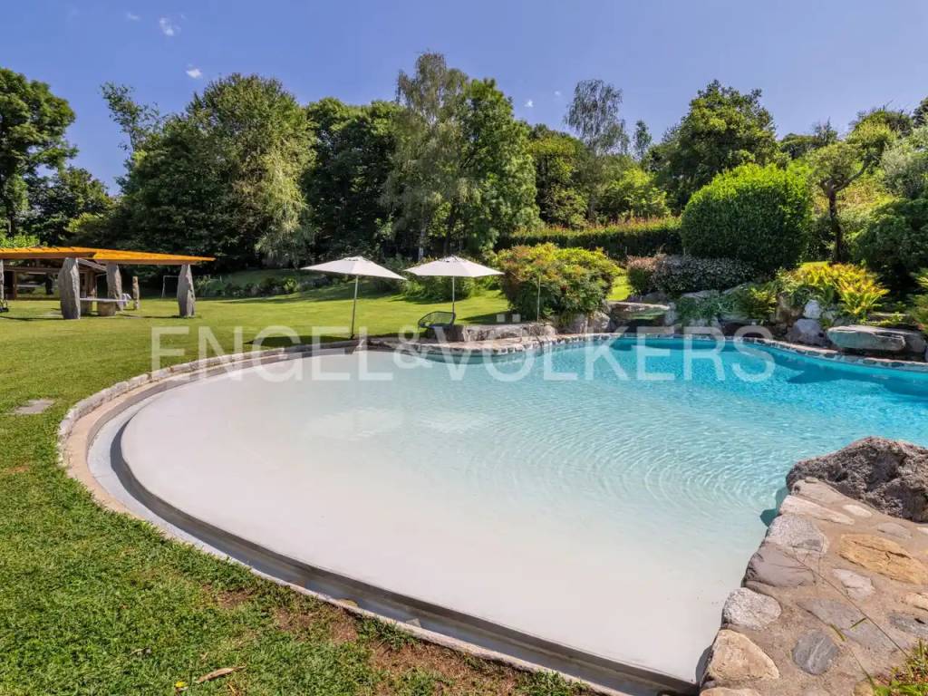 Villa a Castelveccana in Località Pira Pianeggi - Foto 2