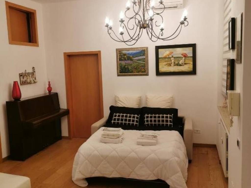 Appartamento a Bari in Via Giuseppe Marinaccio, 3 - Foto 4