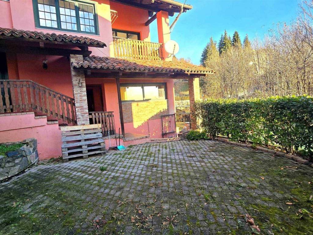 Casa indipendente a Biella in Strada Canton Cavallo, 29 - Foto 3