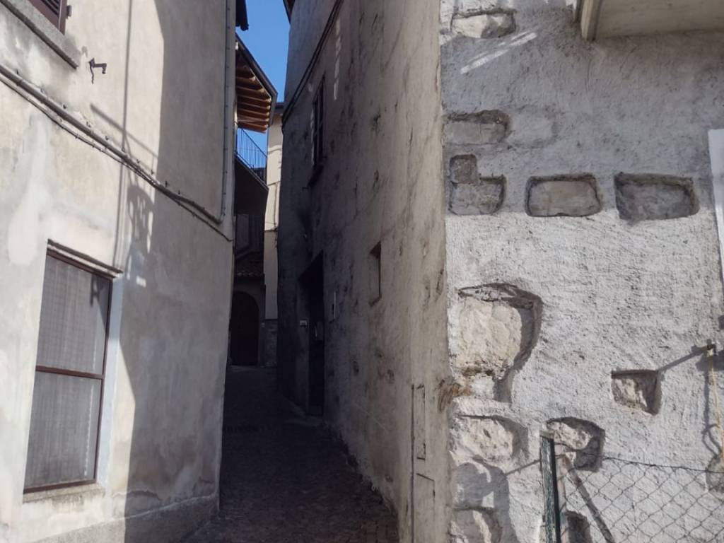 Casa indipendente a Lecco in Via per Erna, 1 - Foto 2