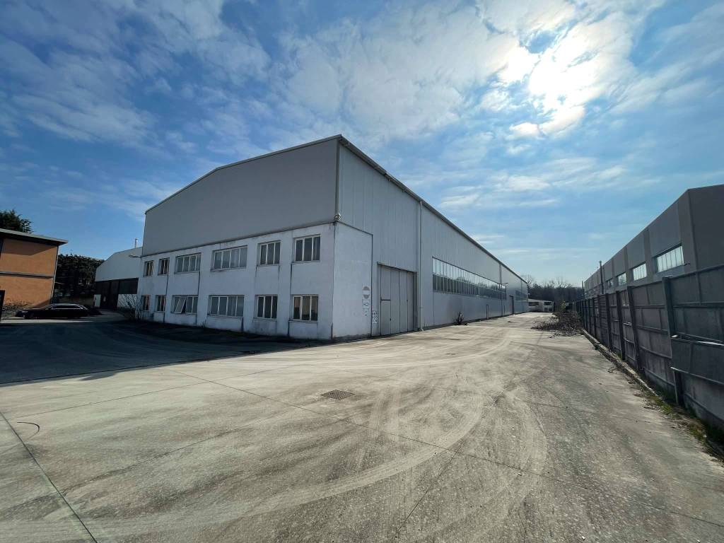 Immobile a Gorla minore in via A. Colombo 196 - Foto 2