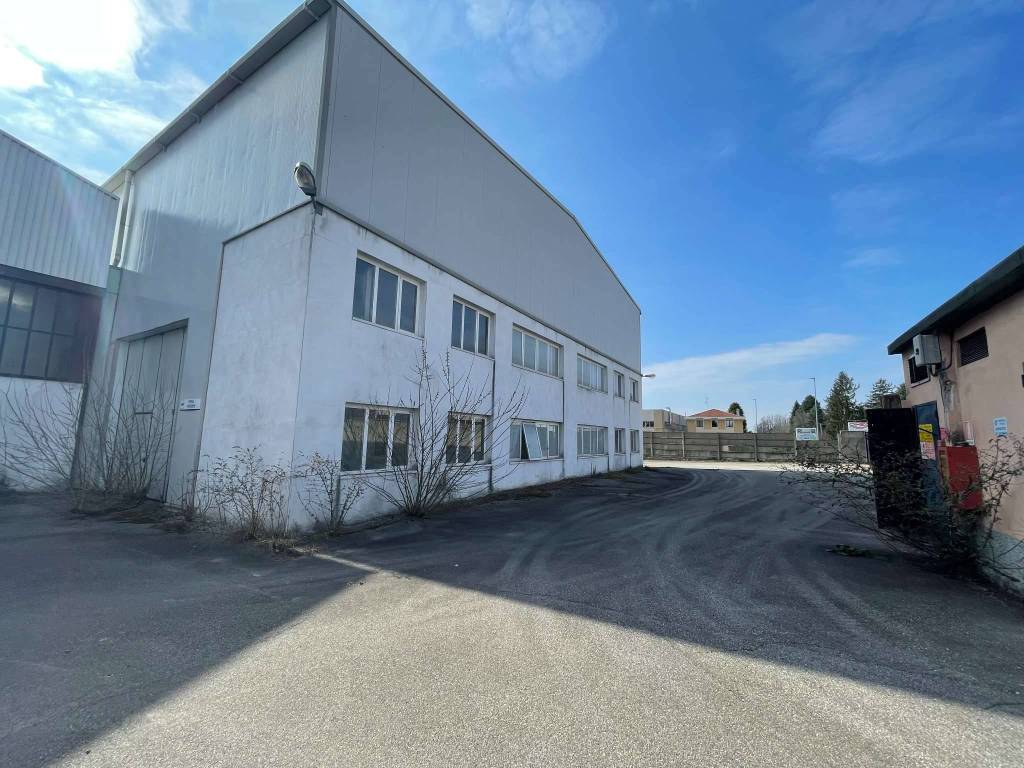 Immobile a Gorla minore in via A. Colombo 196 - Foto 4