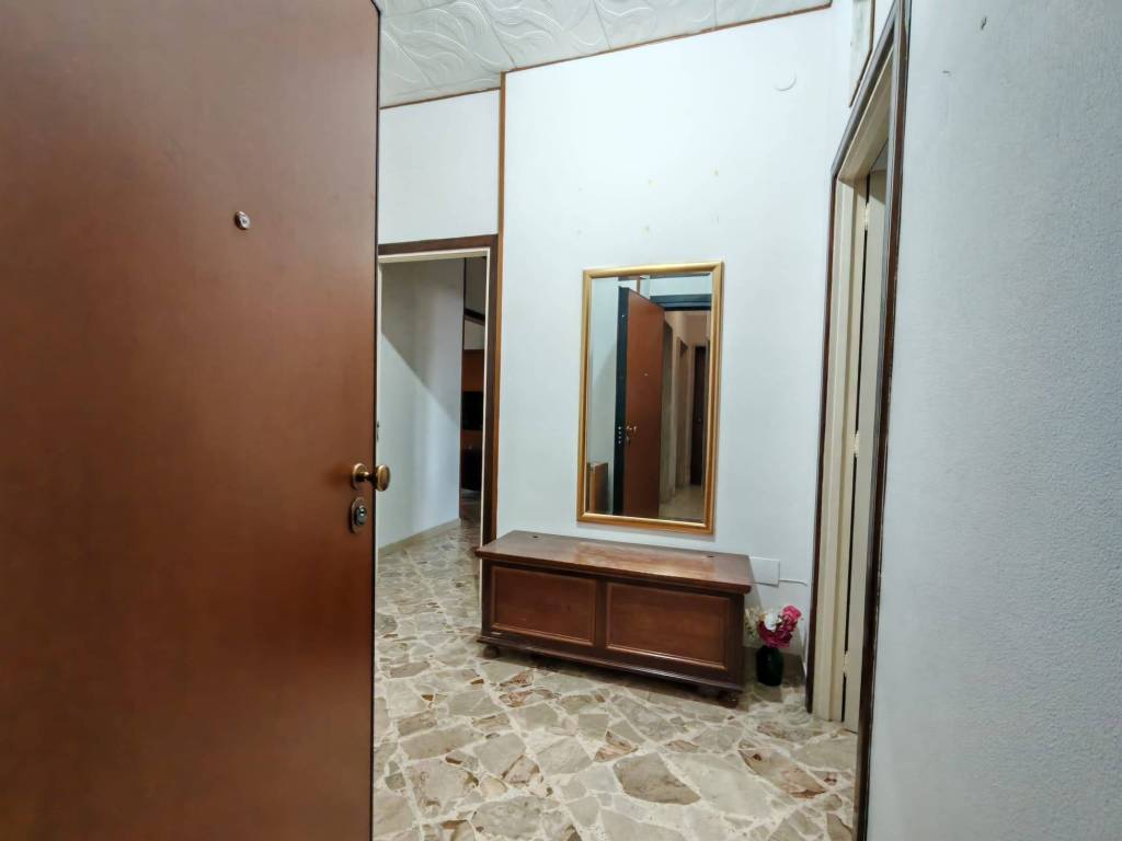 Appartamento a Brindisi in Via San Giovanni Bosco - Foto 3