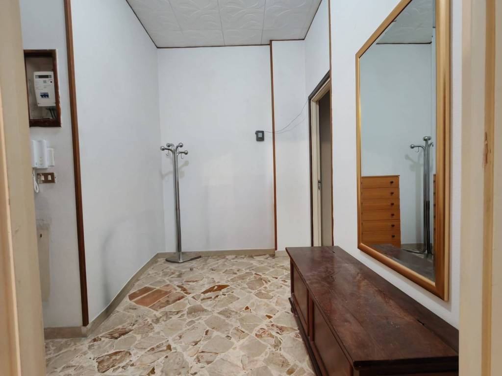 Appartamento a Brindisi in Via San Giovanni Bosco - Foto 4