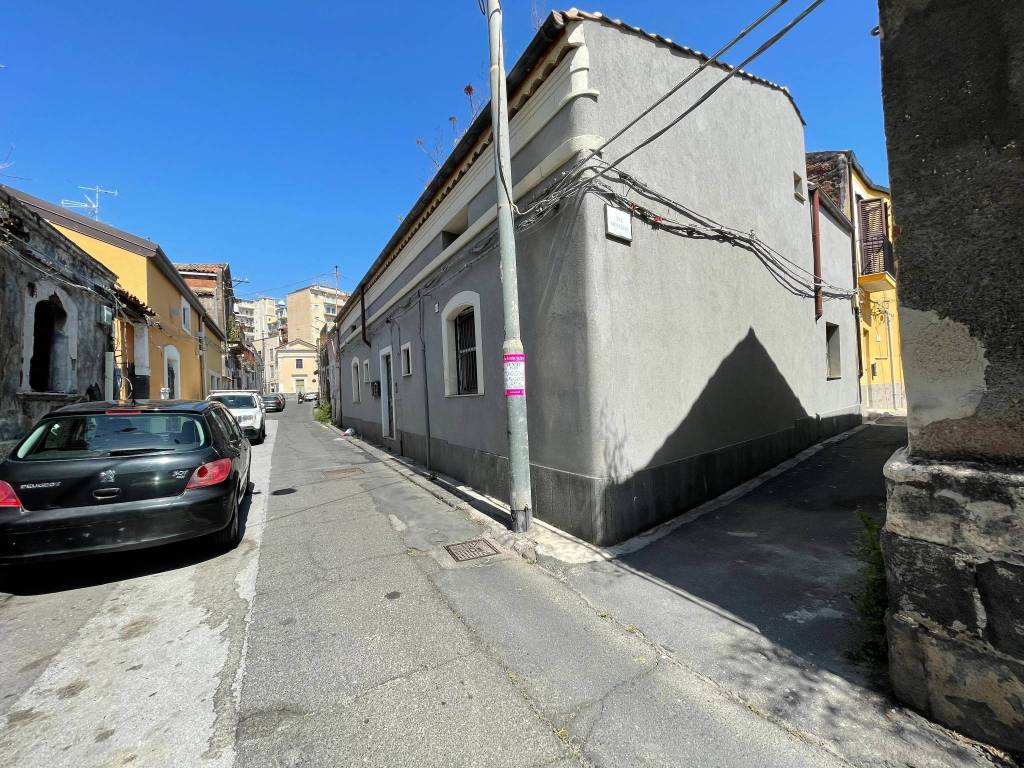 Casa indipendente a Catania in Vicolo Minaudo - Foto 2