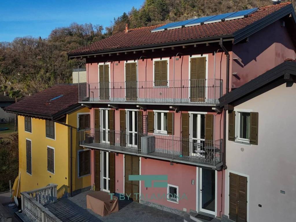 Appartamento a Castelveccana in Via Giuseppe Mazzini 38 - Foto 3