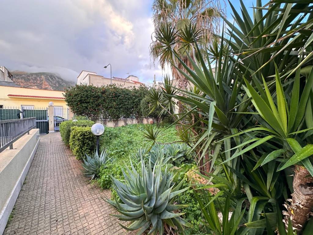 Villa a Erice in Via Tulipano - Foto 2