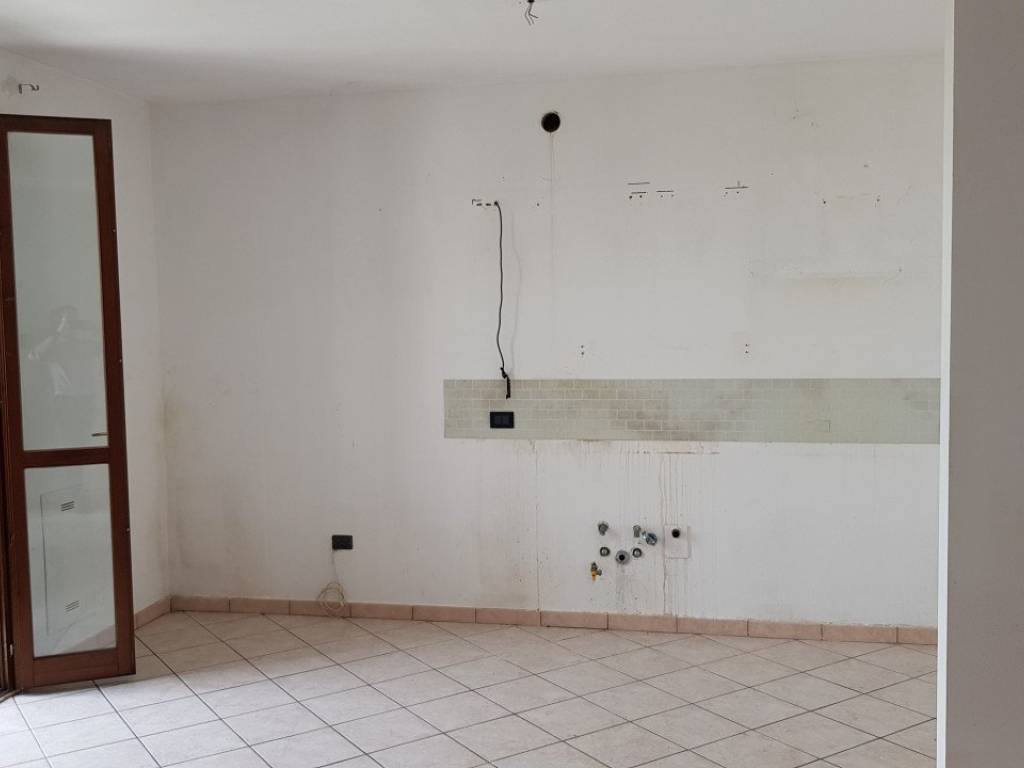 Appartamento a Mirandola in VIA BASTIGLIA - Foto 2