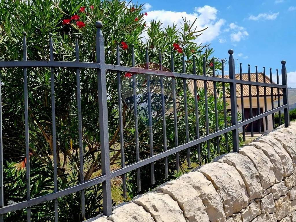 Villa a Comiso in Via Giuseppe Saragat - Foto 4