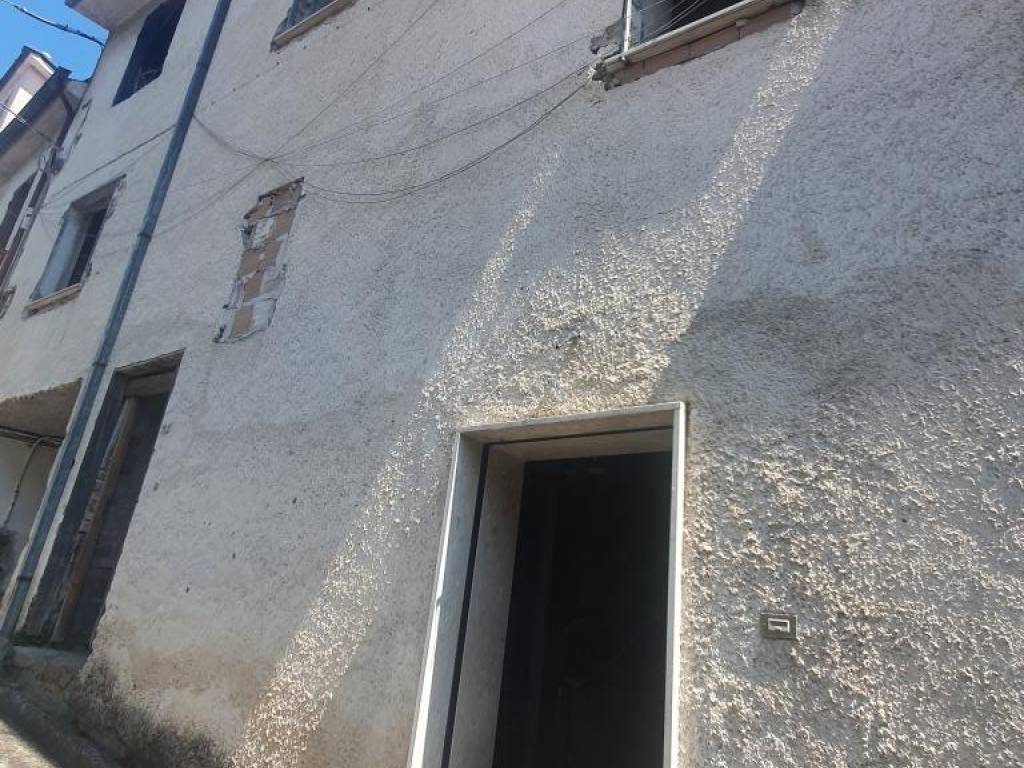 Villa a Ceccano in Via Pisciarello, 76 - Foto 3
