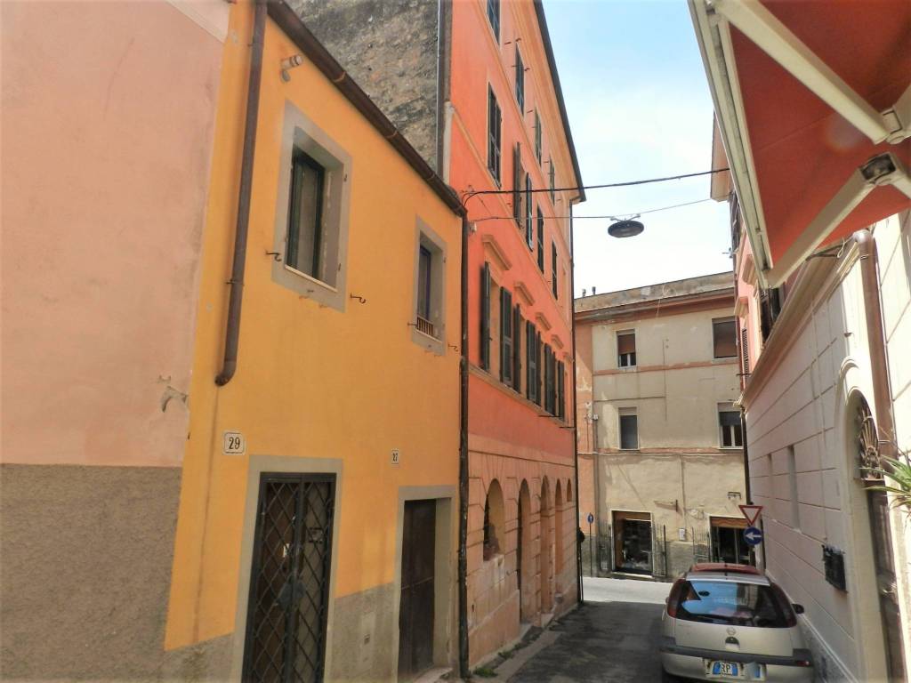 Appartamento a Tarquinia in Via Menotti Garibaldi, 17 - Foto 2