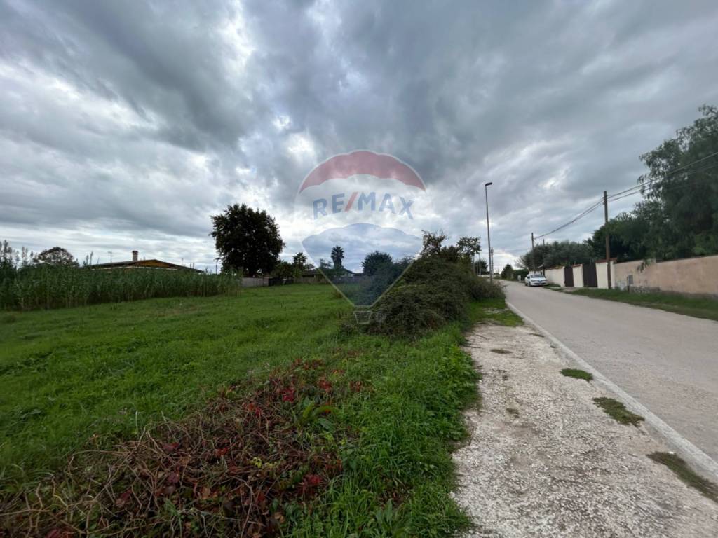Terreno a Aprilia in via Valbregaglia - Foto 2
