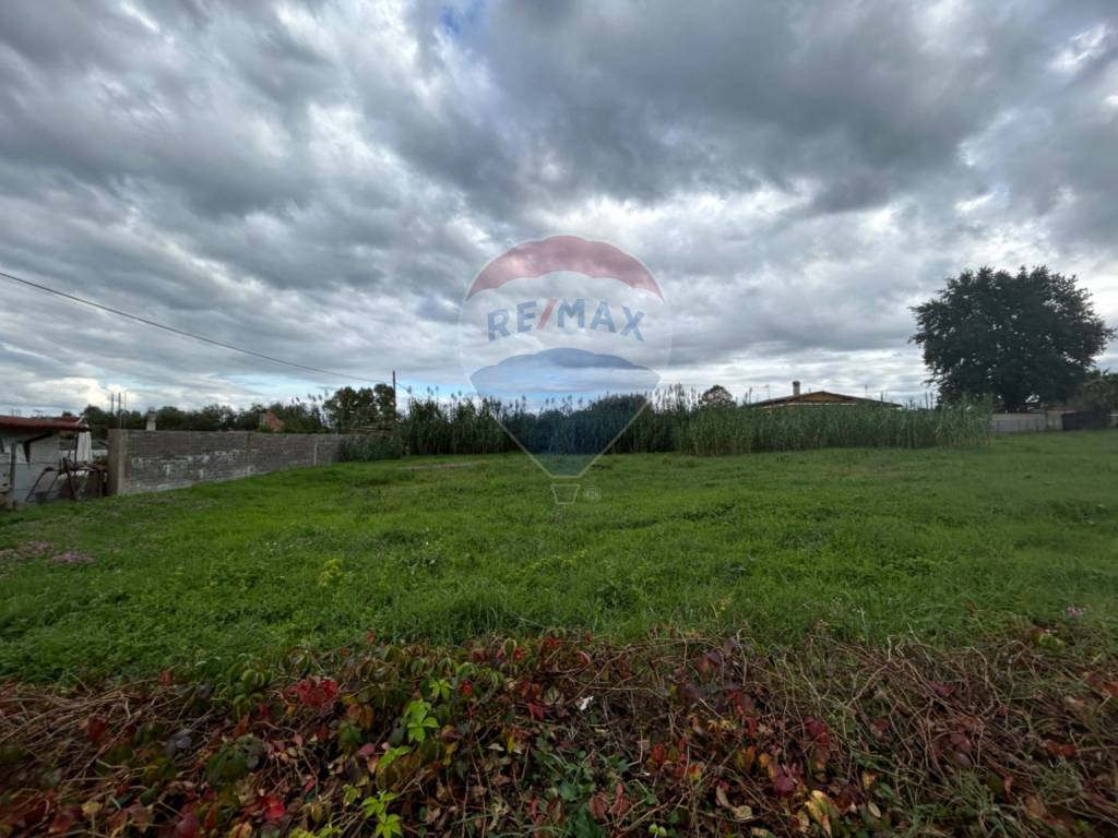 Terreno a Aprilia in via Valbregaglia - Foto 3