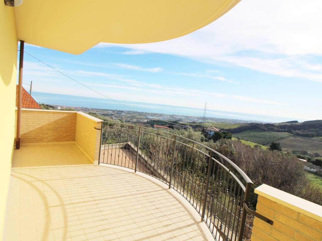 Appartamento a Colonnella in via dei colli - Foto 4