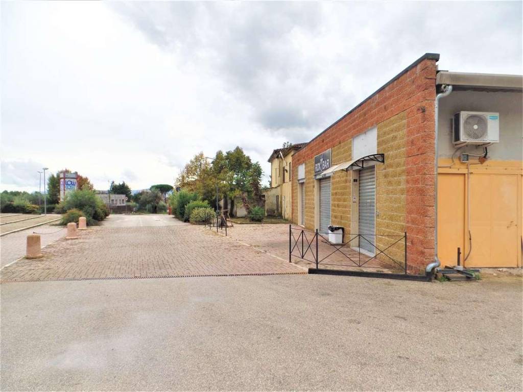 Immobile a Alatri in strada provinciale tecchiena - Foto 2