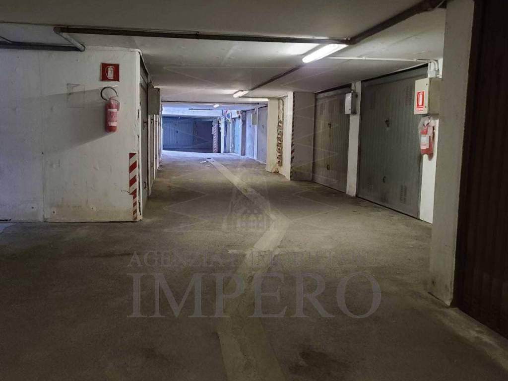 Box / garage a Ventimiglia in Corso Limone Piemonte, 1186 - Foto 2