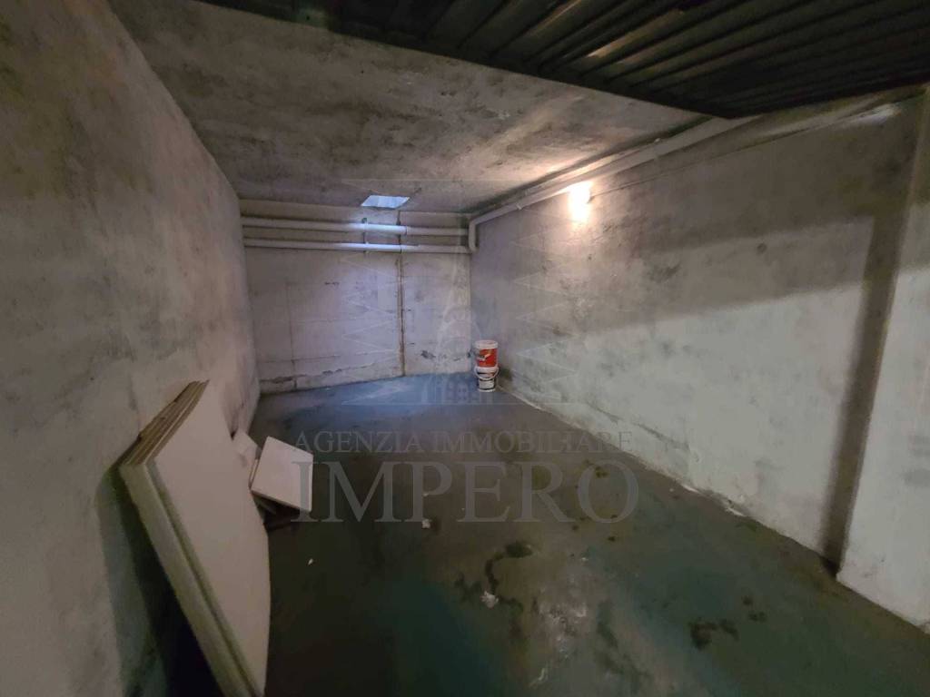 Box / garage a Ventimiglia in Corso Limone Piemonte, 1186 - Foto 4