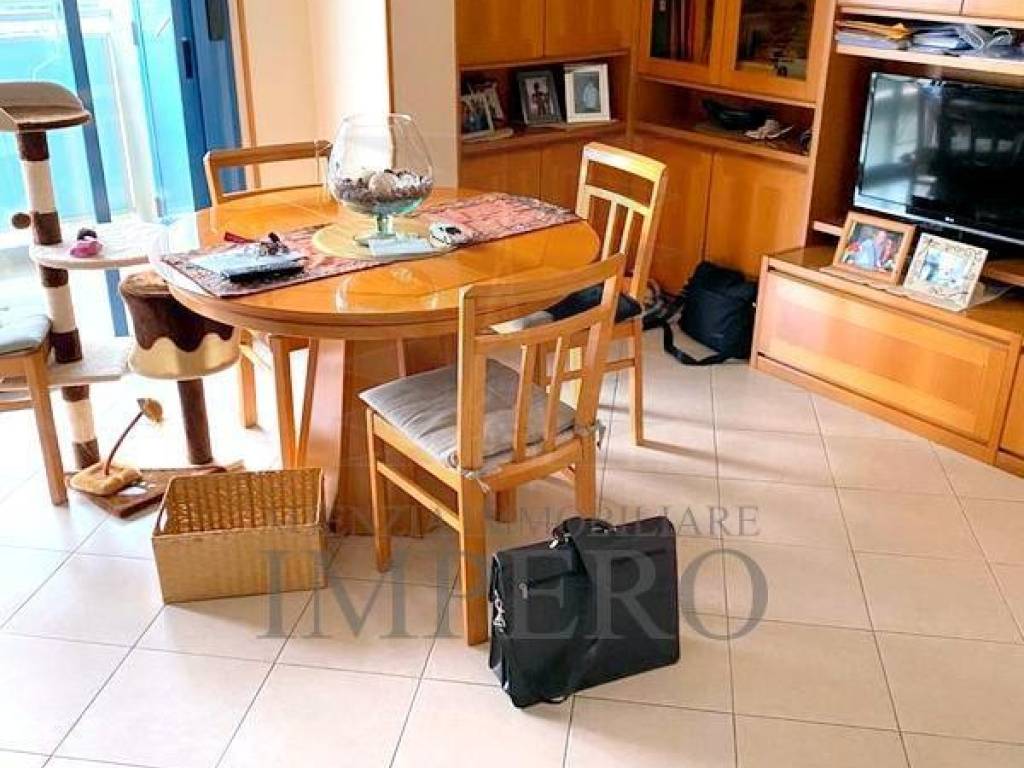 Appartamento a Ventimiglia in Via Eugenio Montale - Foto 4