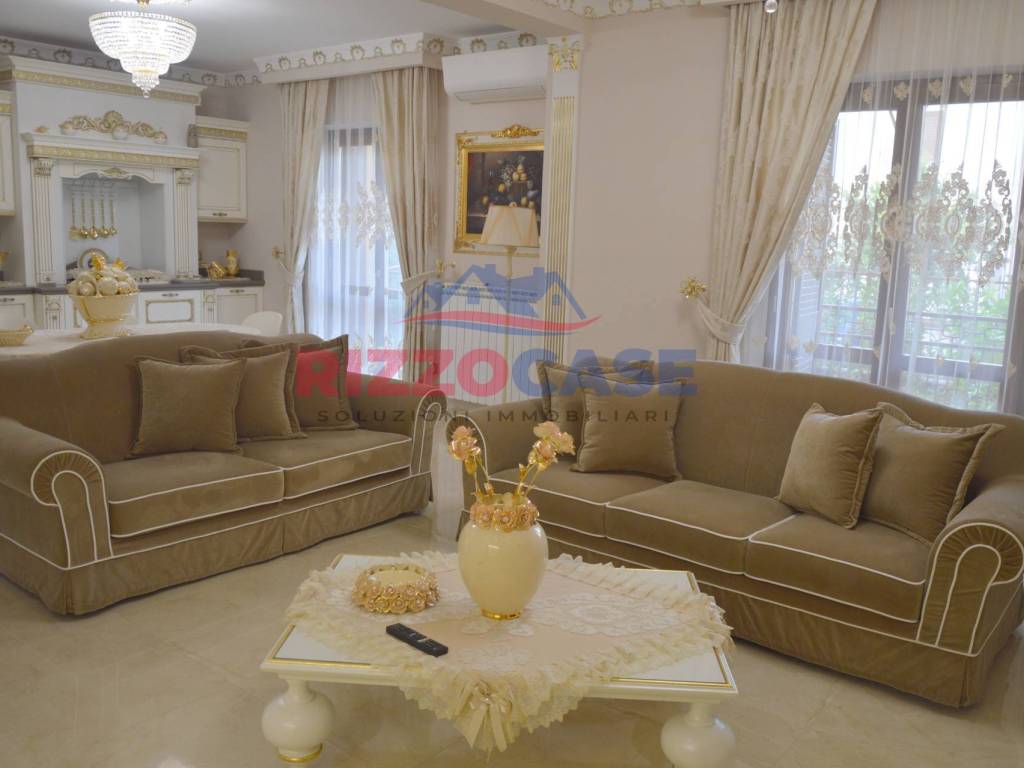 Appartamento a Corigliano-rossano in Largo Antonio Curia - Foto 2