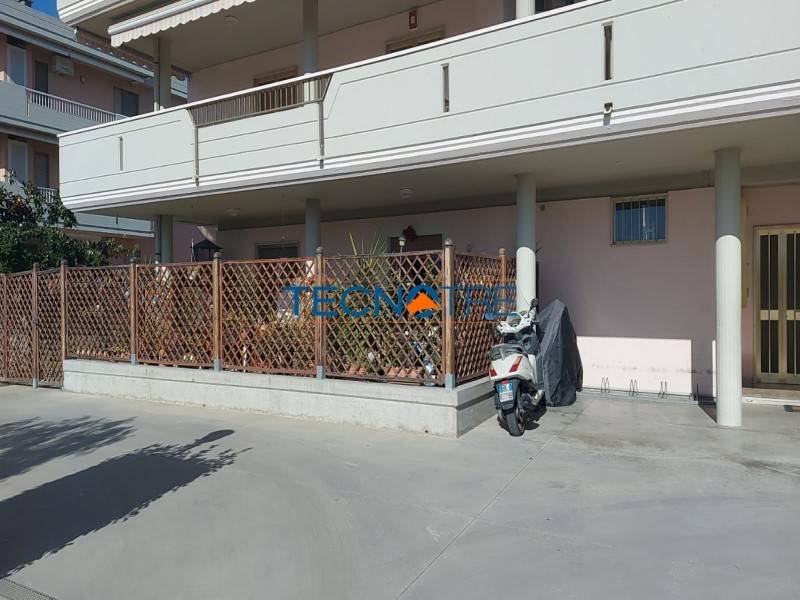 Appartamento a Martinsicuro in Via del Parco, 9 - Foto 3