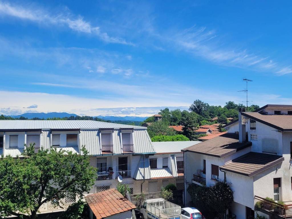 Appartamento a Varallo pombia in Via Circonvallazione - Foto 4