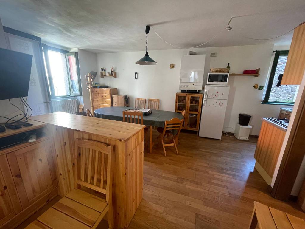 Appartamento a Ardenno in Via Emilio Visconti Venosta - Foto 3