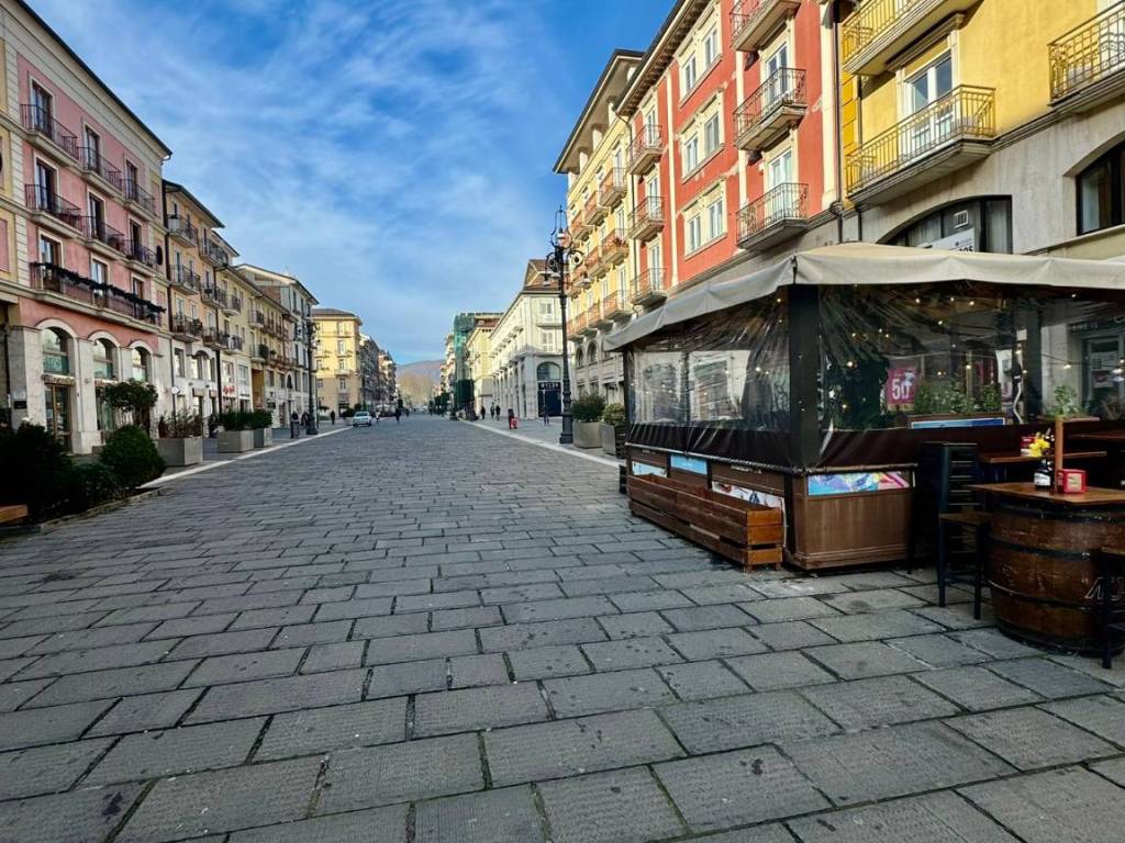 Immobile a Avellino in Corso Vittorio Emanuele II - Foto 2