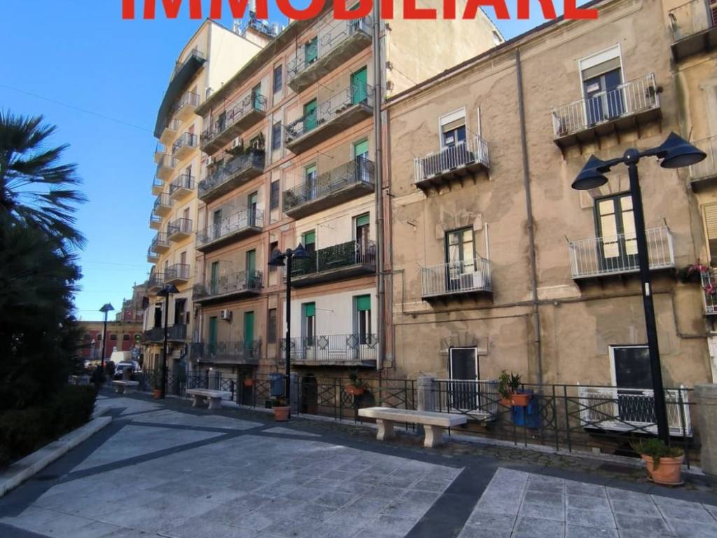 Appartamento a Caltanissetta in Via Paolo Emiliani Giudici, 24 - Foto 4