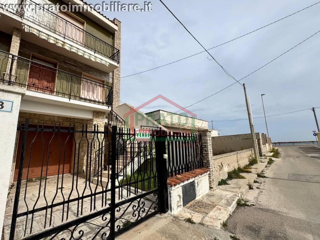Casa indipendente a Squinzano in Via del Tonno, 4 - Foto 4