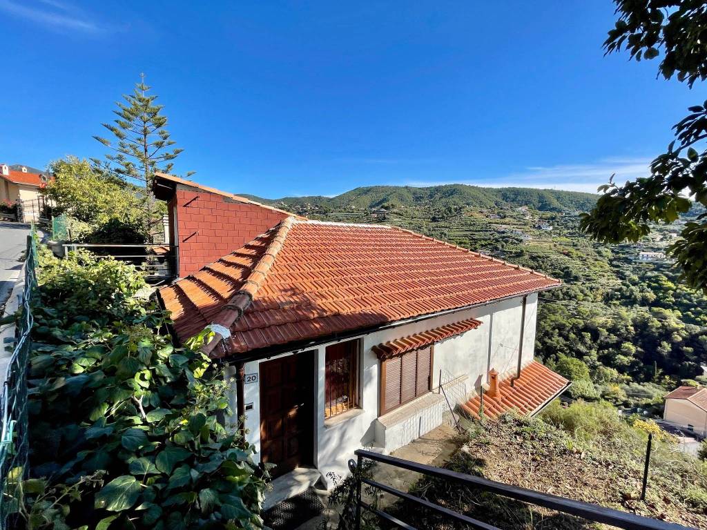 Villa a Vallebona in Viale della Repubblica - Foto 2