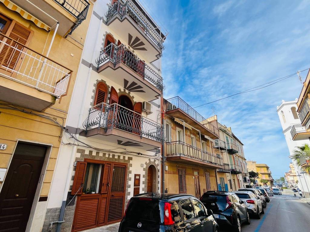 Casa indipendente a Campofelice di roccella in Via Roma, 12 - Foto 2