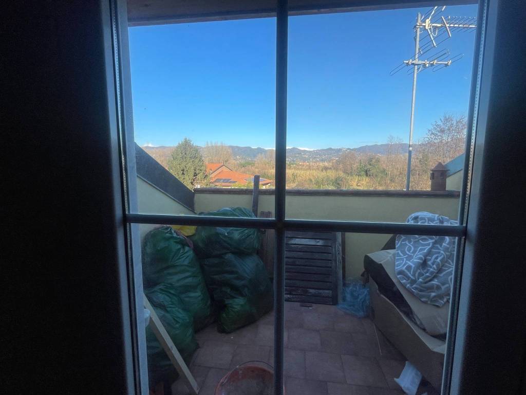 Appartamento a Arcola in Via Ameglia, 28 - Foto 2