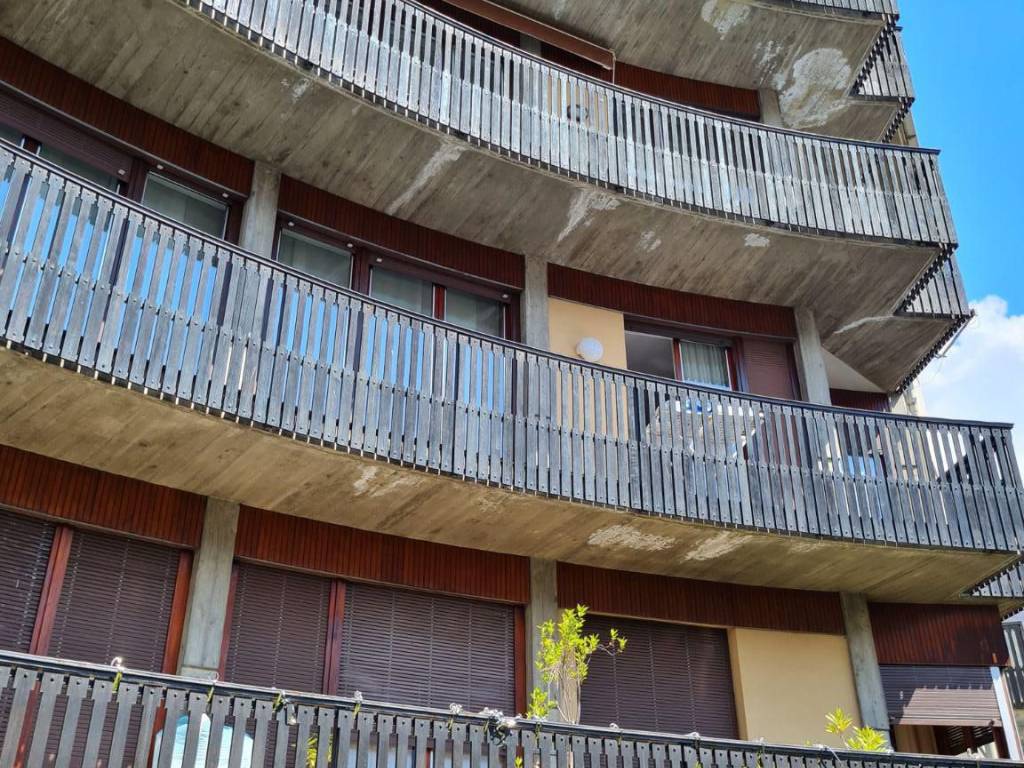 Appartamento a Sondrio in Piazzetta Giovanni Gualzetti Battisti - Foto 2