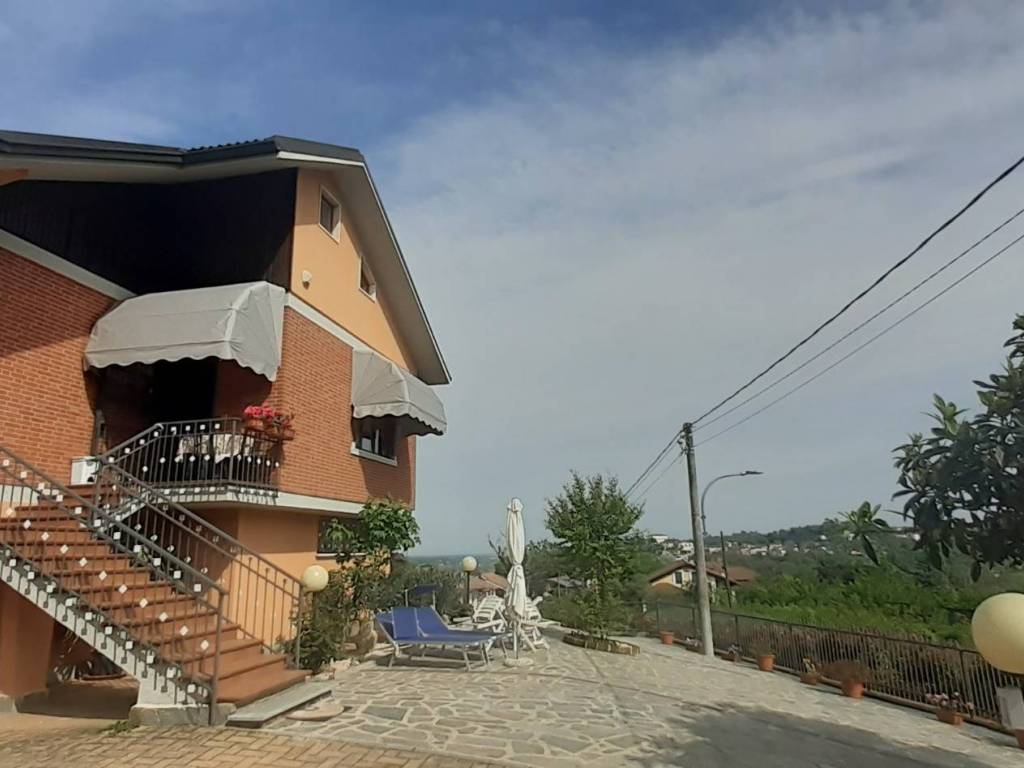 Villa a Azzano d'asti in Via Borgo Nuovo - Foto 2