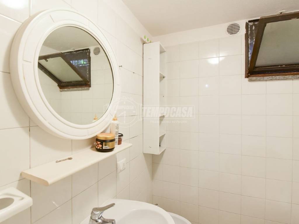 Appartamento a Cantù in Via Fiammenghini - Foto 4