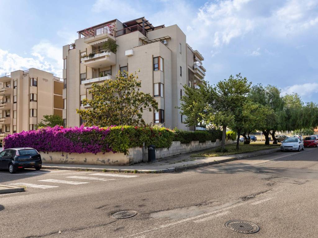 Immobile a Cagliari in Via Ruggero Bacone, 1 - Foto 2