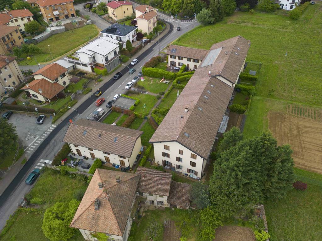 Villa a Casatenovo in Via Dante Alighieri - Foto 4